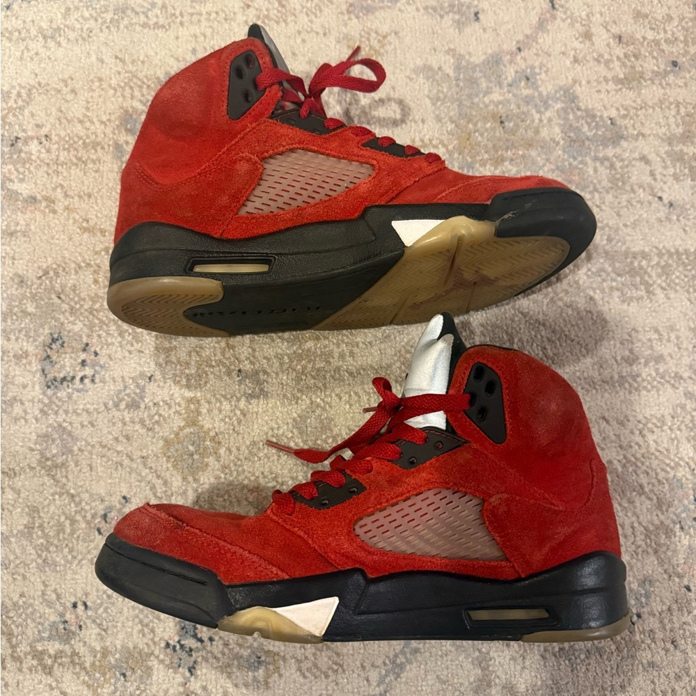 Jordan 5 Retro “Raging Bull” — Size 8 — Project/Restoration Pair